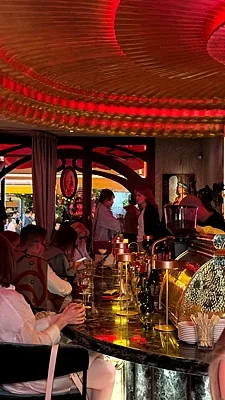 ToMi Negroni Bar, Зал — фото