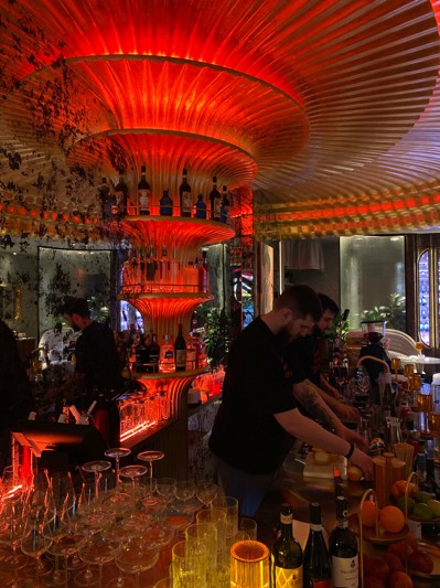 Логотип ToMi Negroni Bar