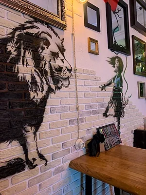 Banksy Bar, Зал — фото