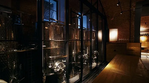 Зал — Urban Winery Pub