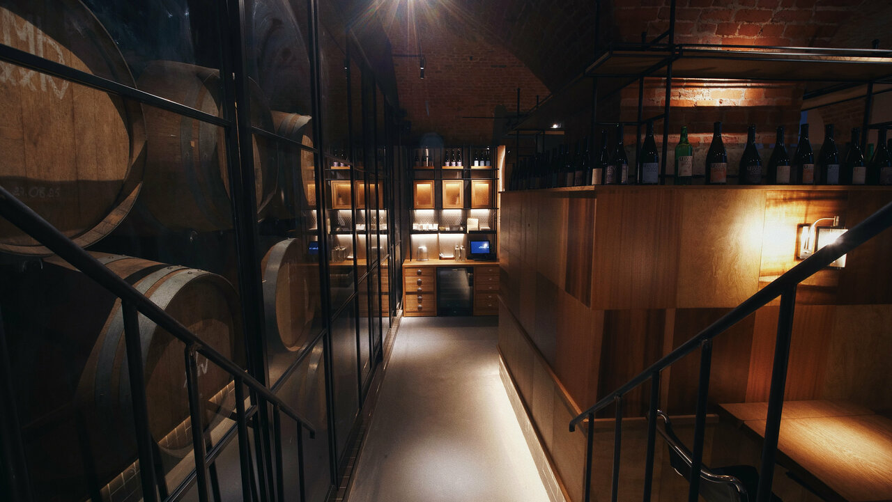 Зал — Urban Winery Pub