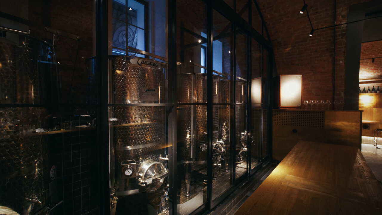 Зал — Urban Winery Pub