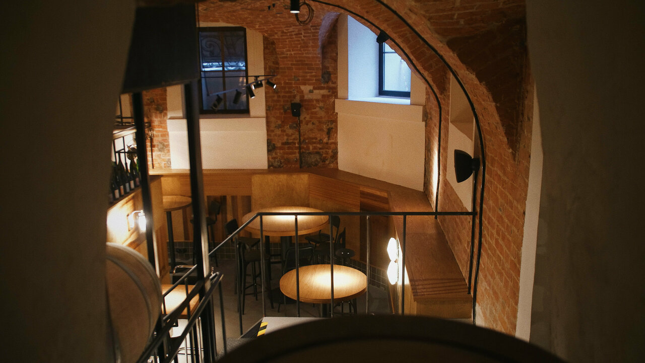 Зал — Urban Winery Pub
