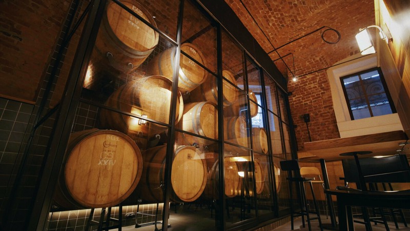 Логотип Urban Winery Pub