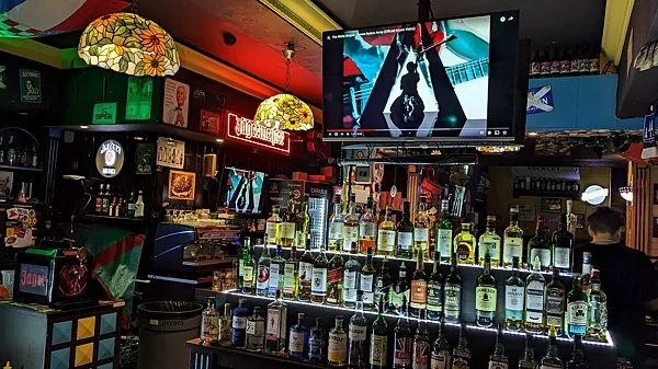 Harat's pub, Зал — фото