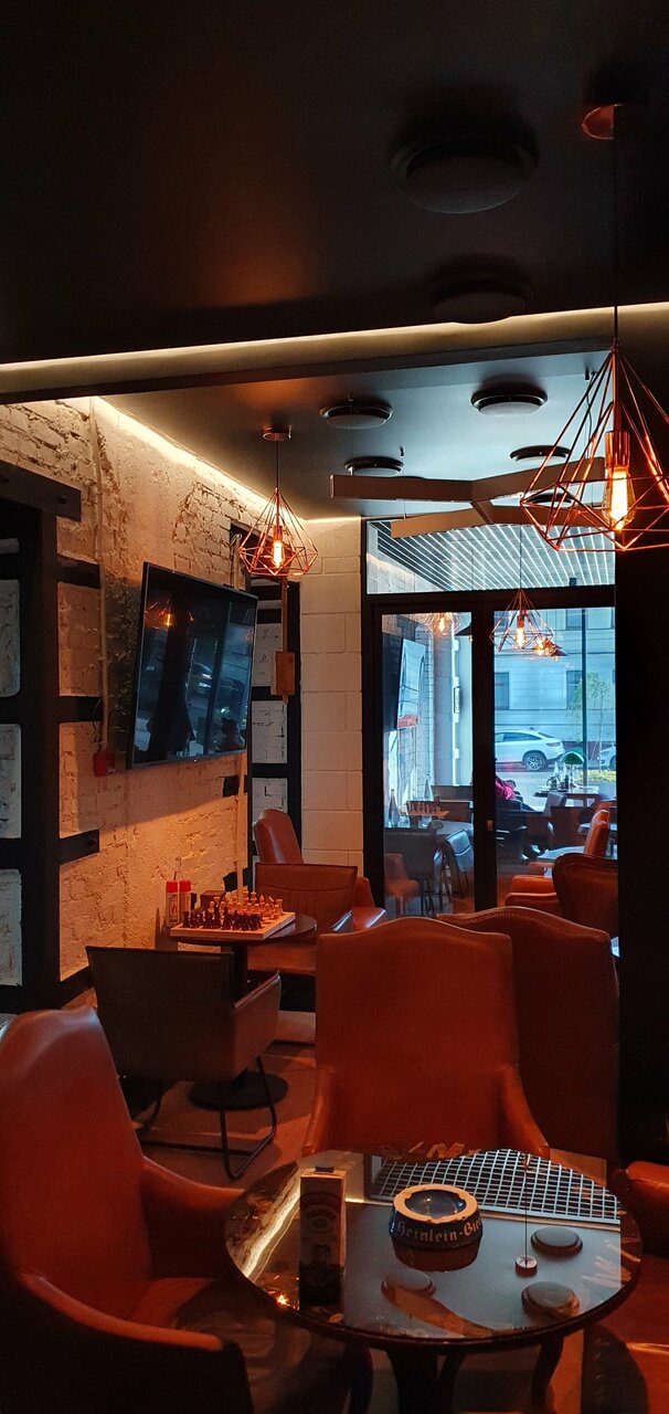 Зал — Portovino Cigar Lounge