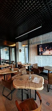 Зал — Portovino Cigar Lounge