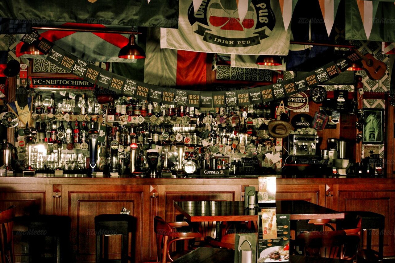 Зал — Dark Patrick's Pub