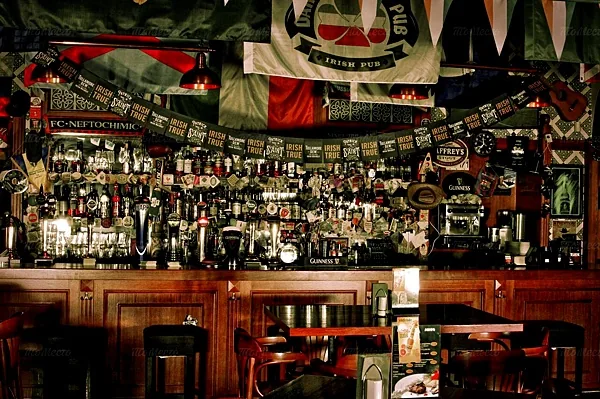 Dark Patrick's Pub, Зал — фото