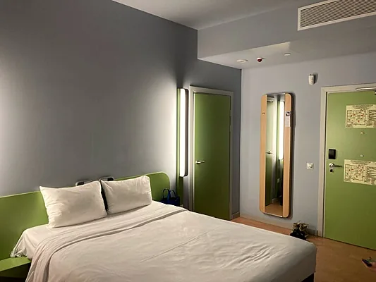 Ibis Budget Москва Панфиловская, Зал — фото