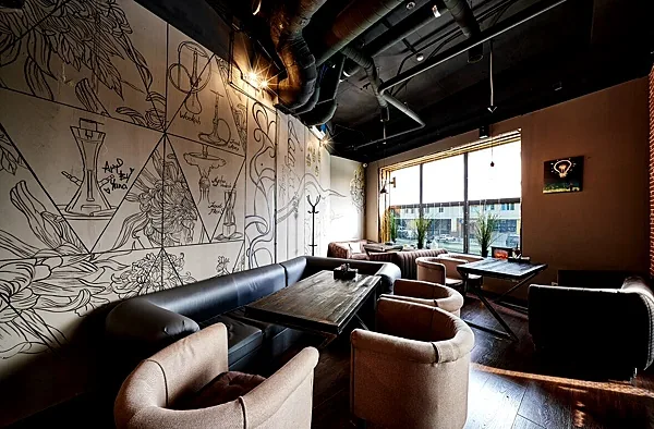 Лампа Lounge, Зал — фото