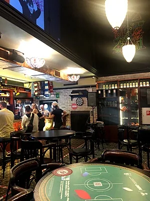 Harat's pub, Зал — фото
