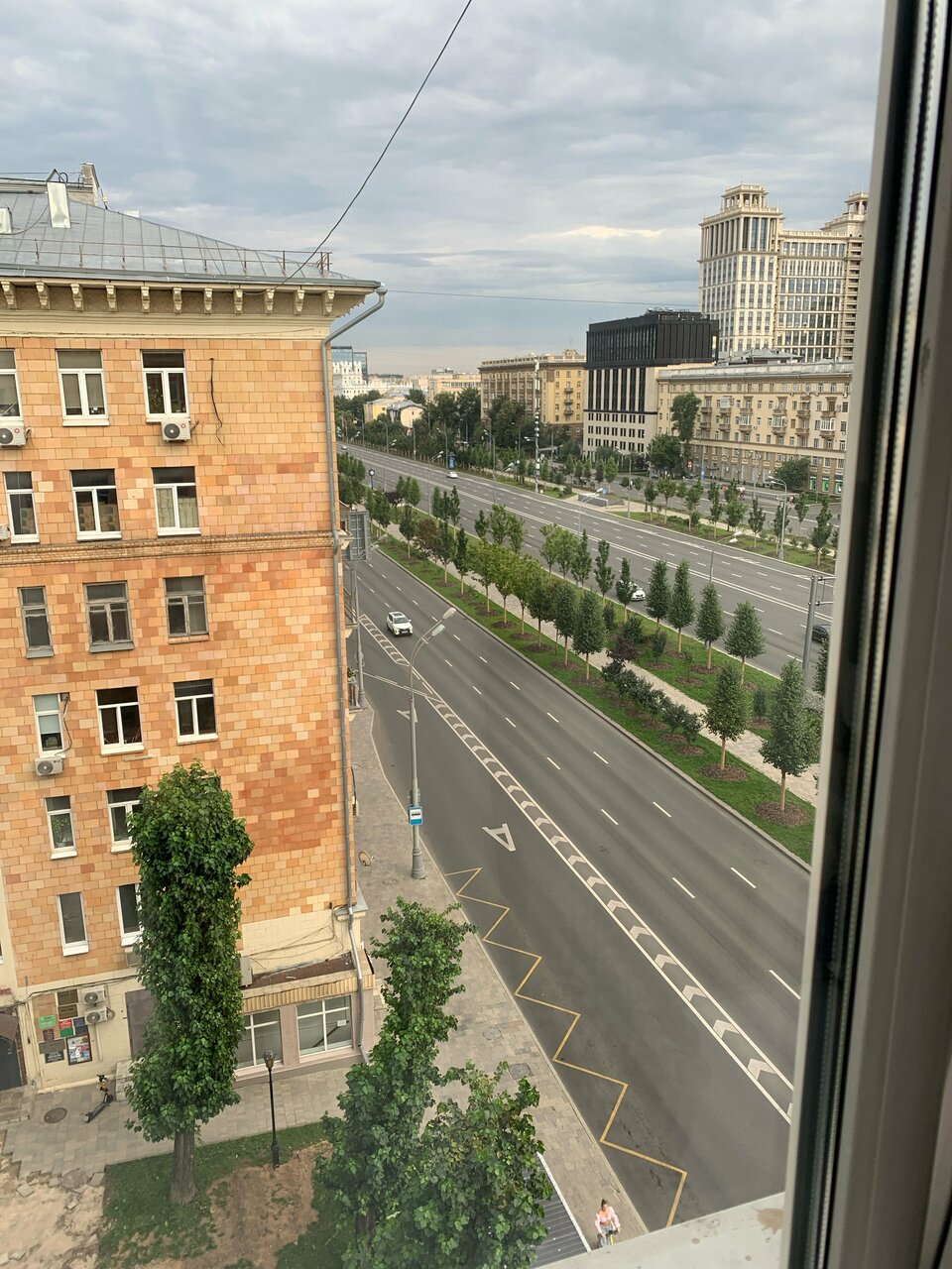 Зал — Линдсей