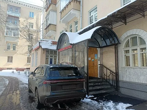 Зал — Аврора