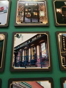 Зал — Harat’s pub
