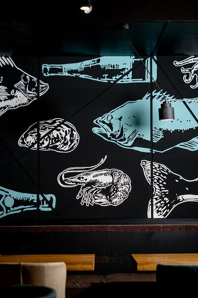 Зал — Lambic Seafood