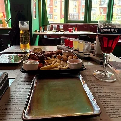 Irishman Pub, Зал — фото