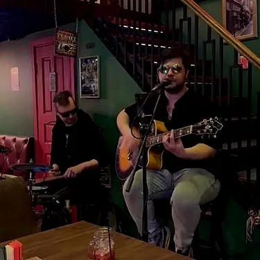 Зал — Irishman Pub