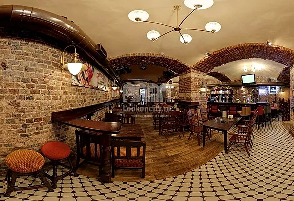 Punch & Judy Pub, Зал — фото