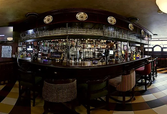 Punch & Judy Pub, Зал — фото