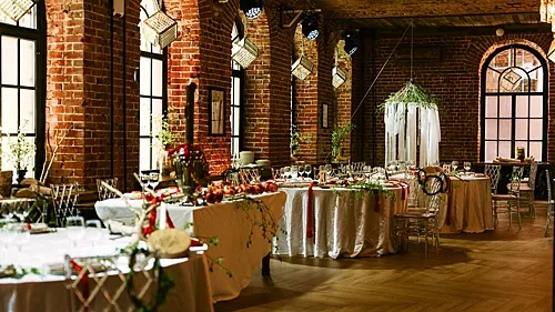 Зал — Loft Hall