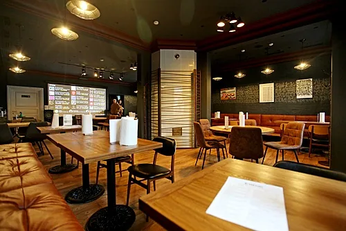 Зал — 4 Brewers Pub