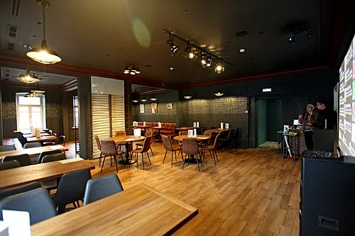 Зал — 4 Brewers Pub