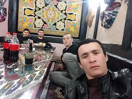 Зал — Чайхана