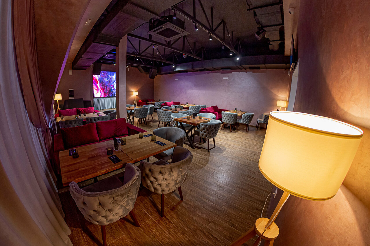 Shum karaoke & lounge, Зал — фото