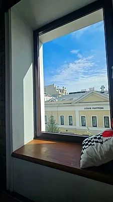 La Maison, Зал — фото