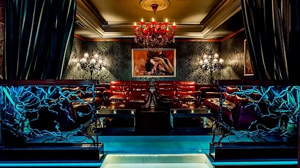 Эгоист, Зал — фото