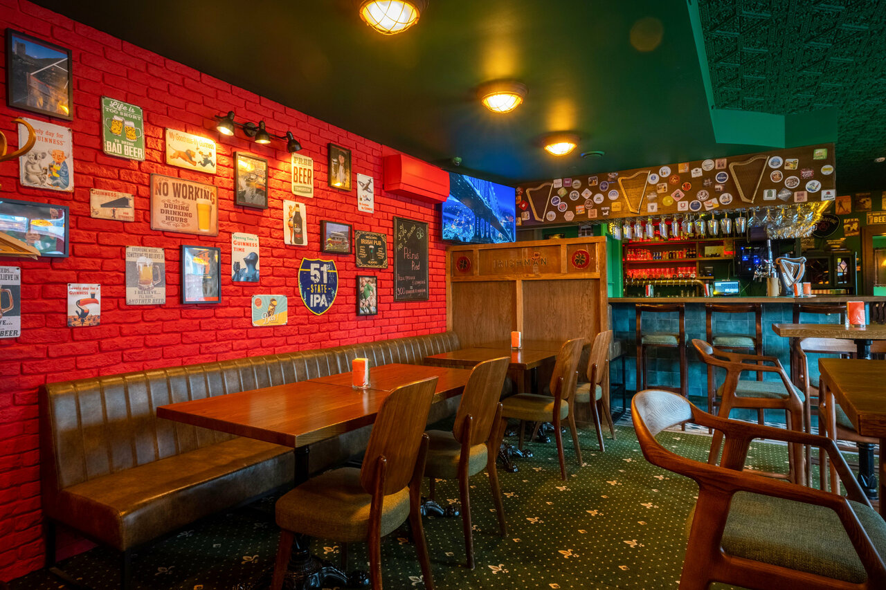 Зал — Irishman Pub
