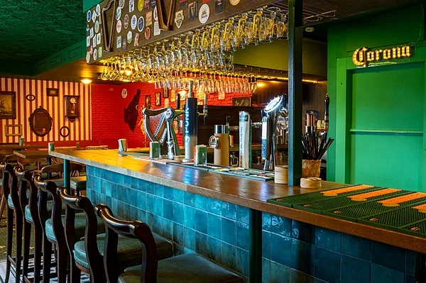 Irishman Pub, Зал — фото