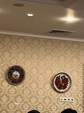 Зал — Чайхана Халва