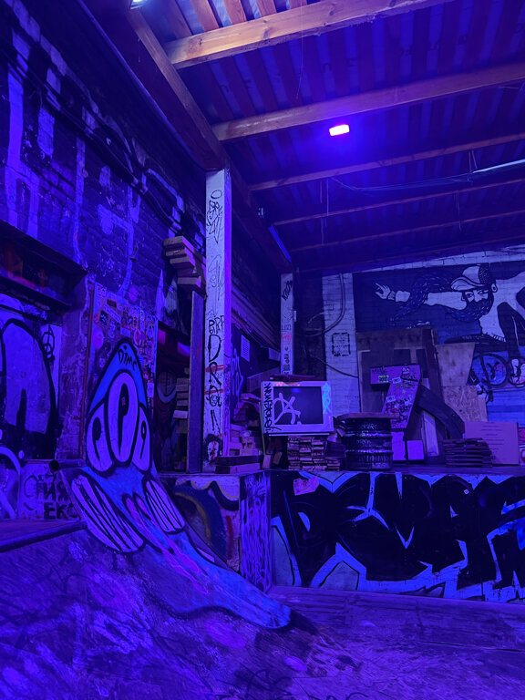 Зал — Punk Fiction