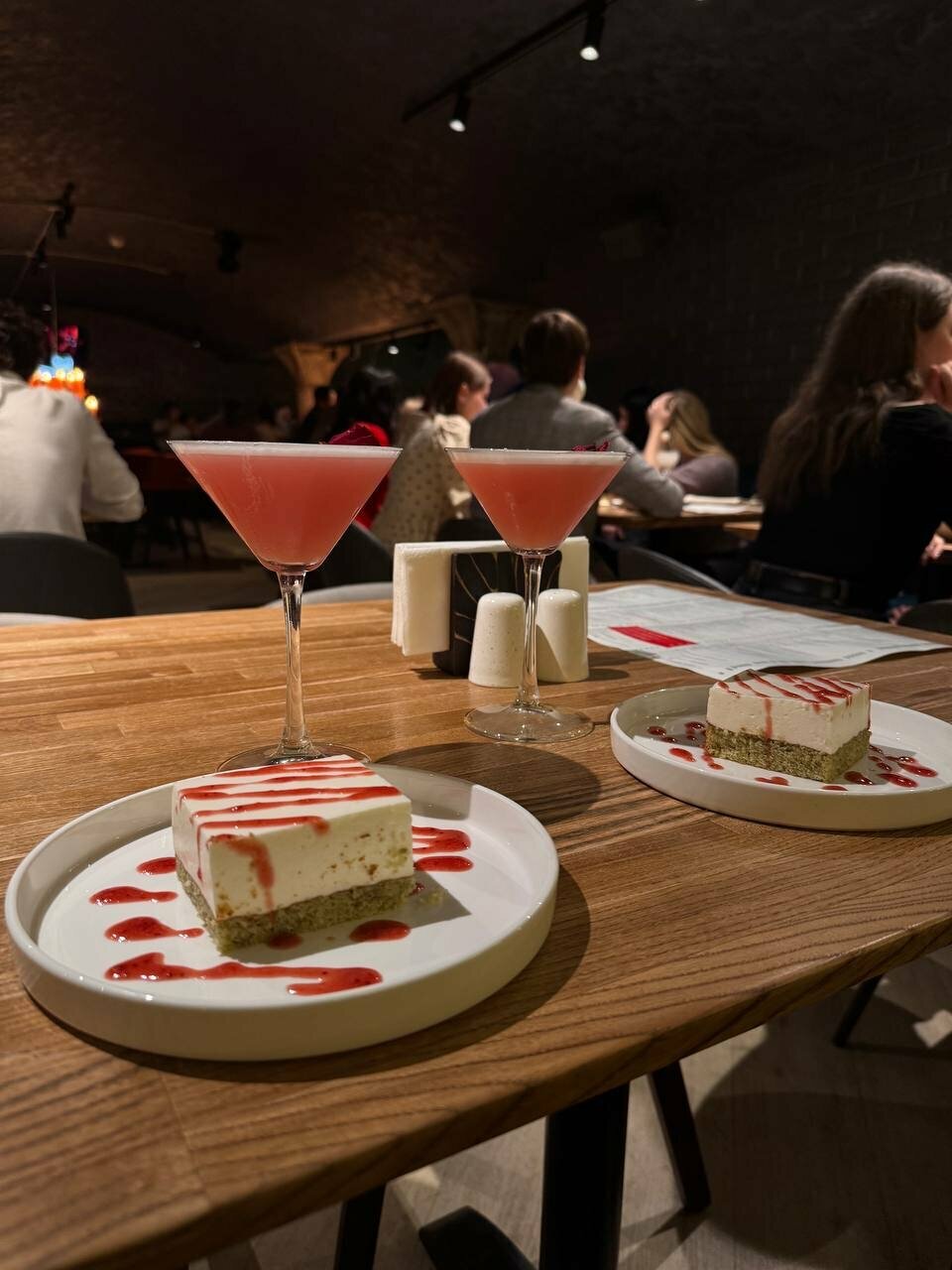 Зал — Truba Bar & Караоке