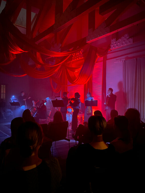 Зал — Yauza Whitestudios