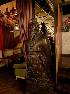 Зал — Люстра бар