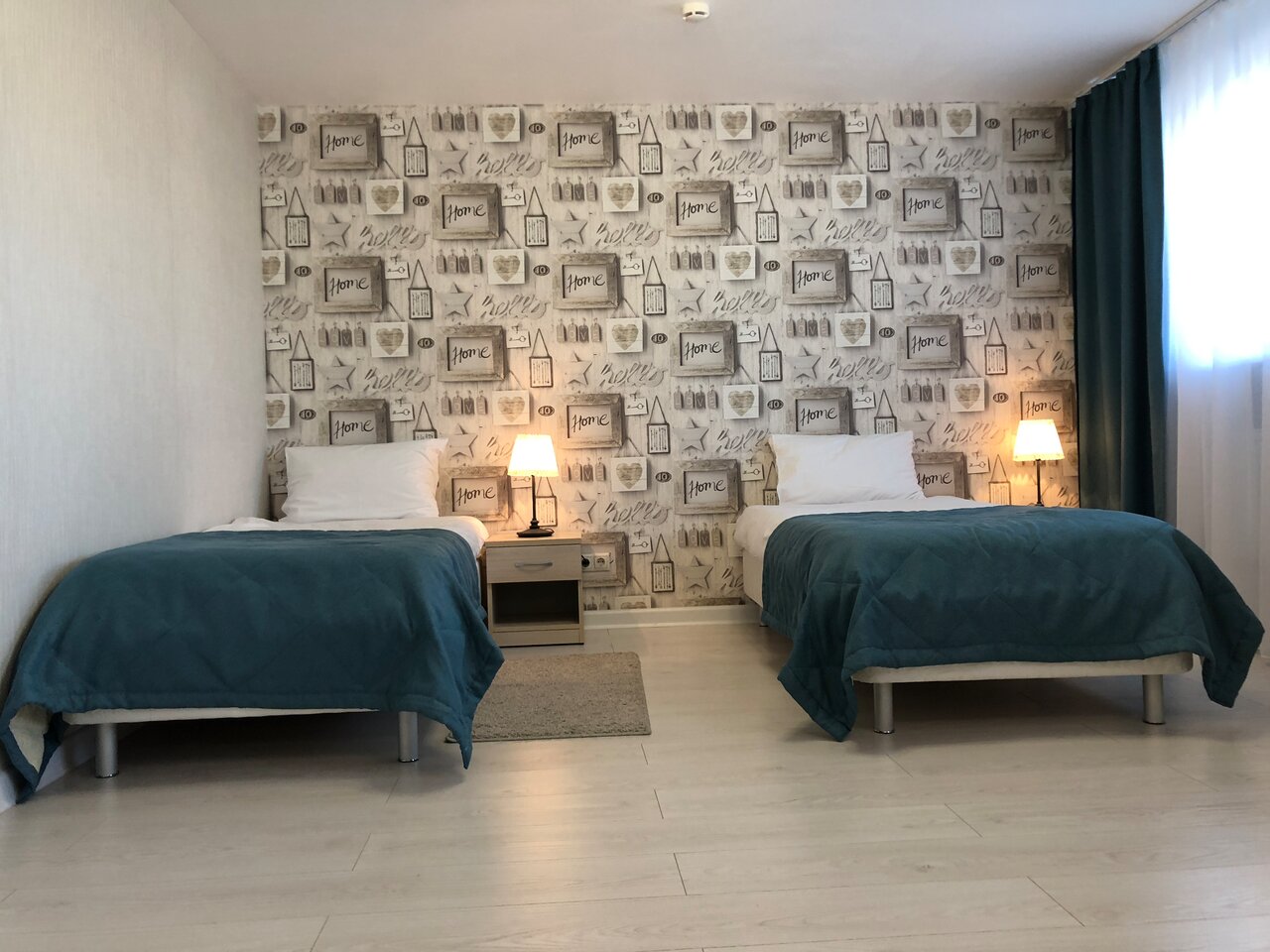Зал — New City Inn
