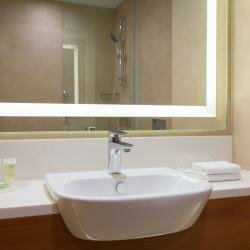 Зал — Арткорт