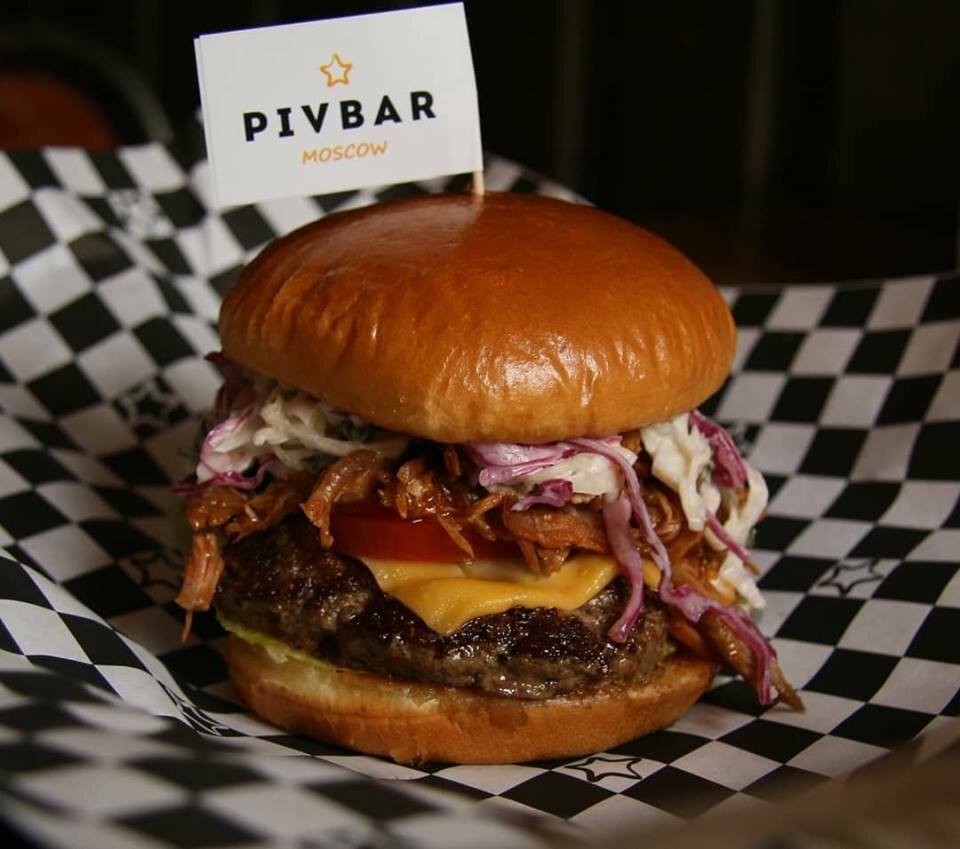 Зал — Pivbar
