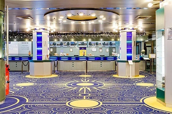 Инфинити групп, Зал — фото