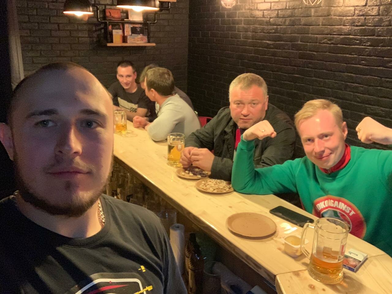 Зал — Штаб