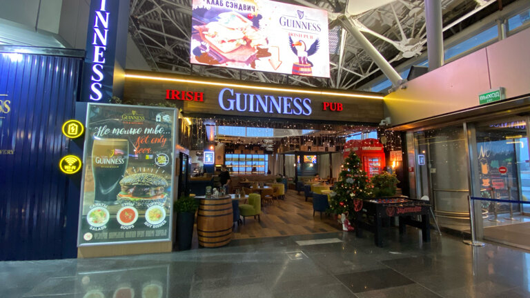 Зал — Guinnes Pub&Kitchen