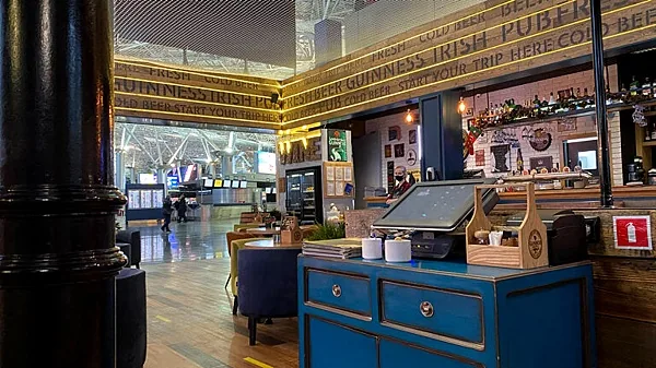 Guinnes Pub&Kitchen, Зал — фото