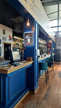 Зал — Guinnes Pub&Kitchen