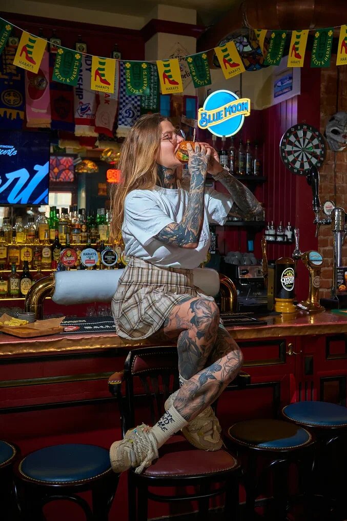 Зал — Harat’s Pub