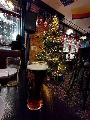 Harat’s Pub, Зал — фото