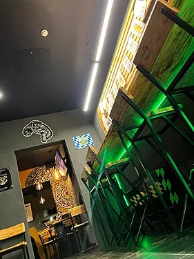 Зал — Holy Craft Bar