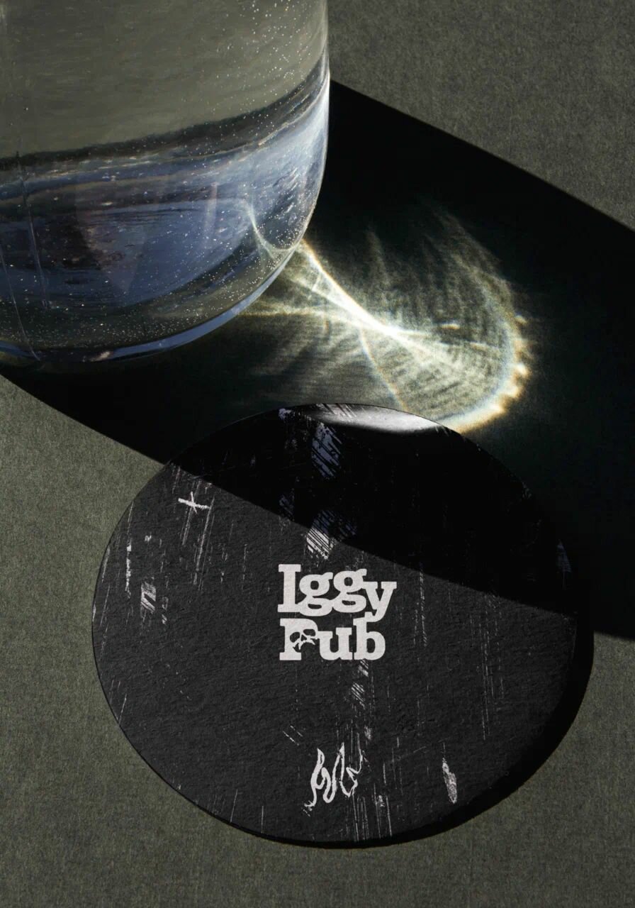 Зал — Iggy Pub
